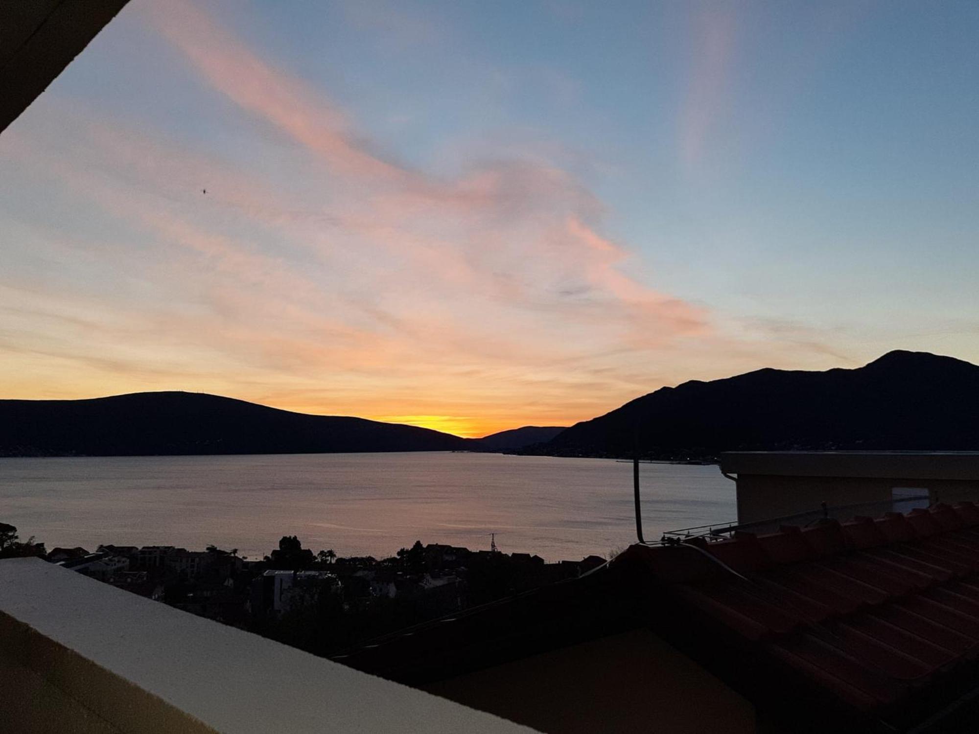 Adriabay Studio Tivat Ngoại thất bức ảnh