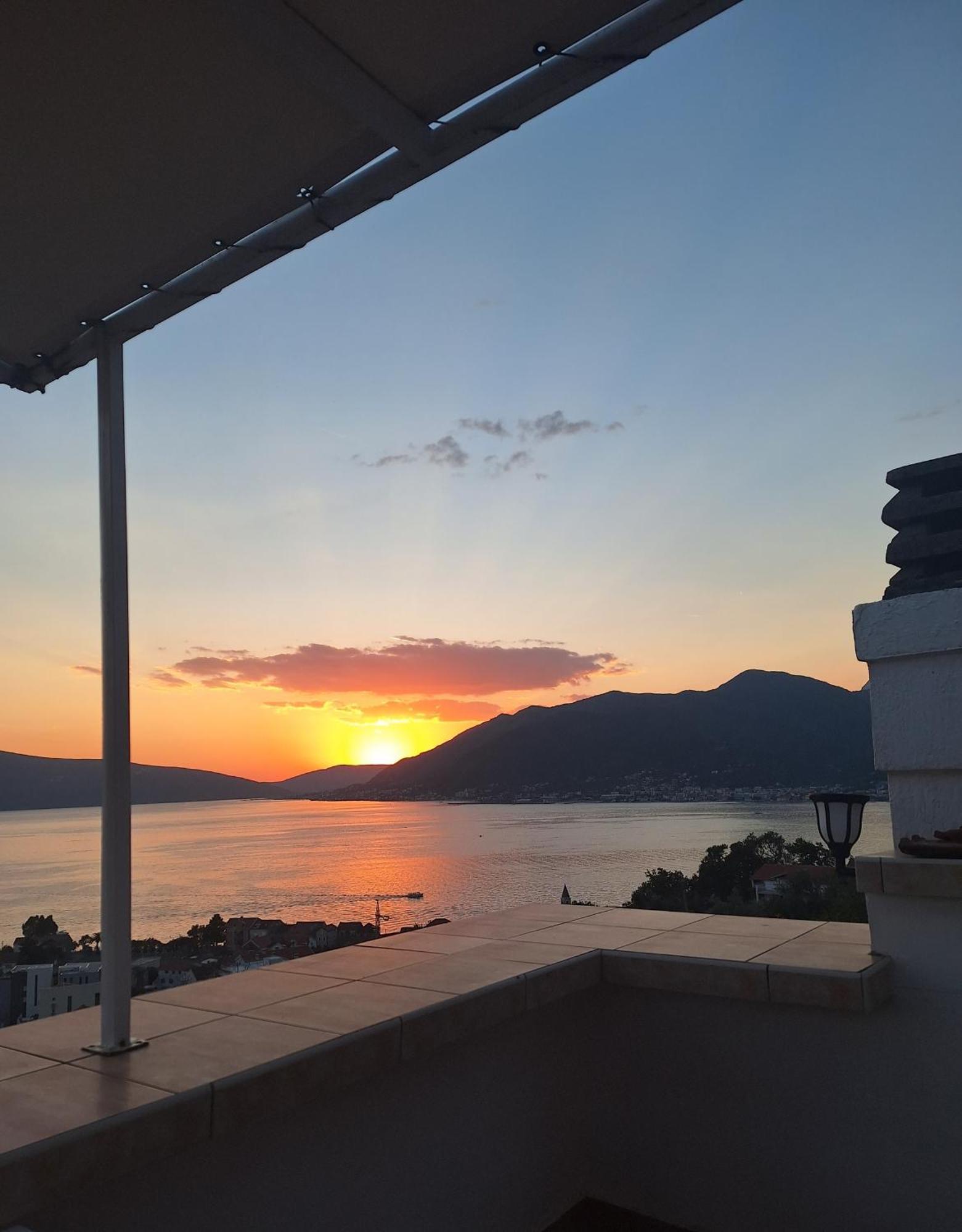 Adriabay Studio Tivat Ngoại thất bức ảnh