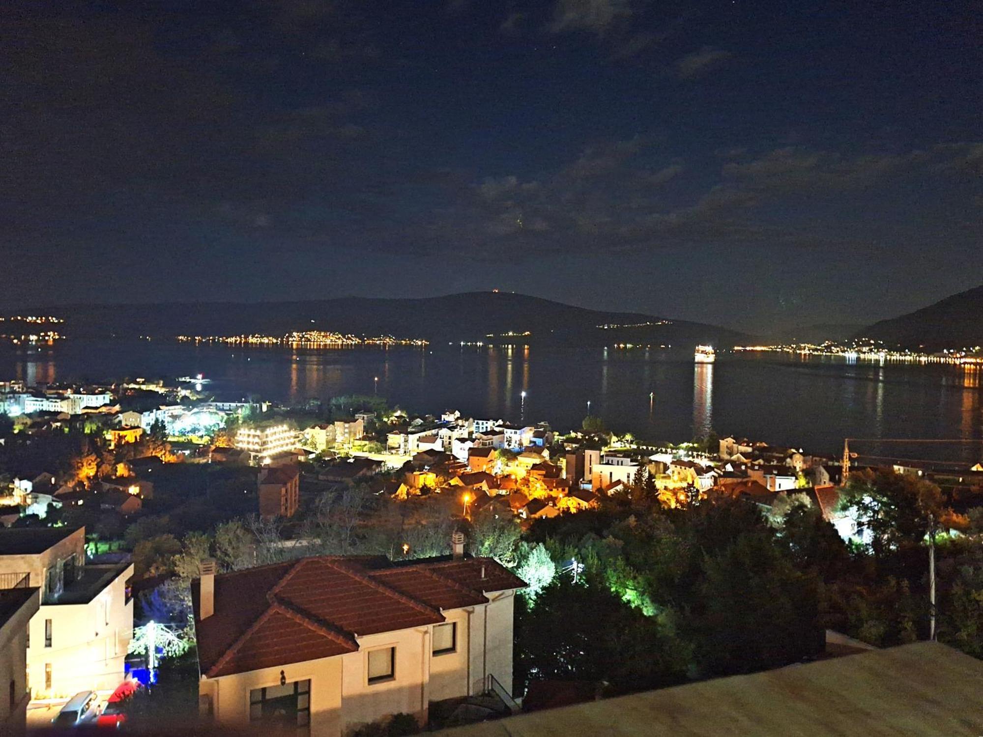 Adriabay Studio Tivat Ngoại thất bức ảnh